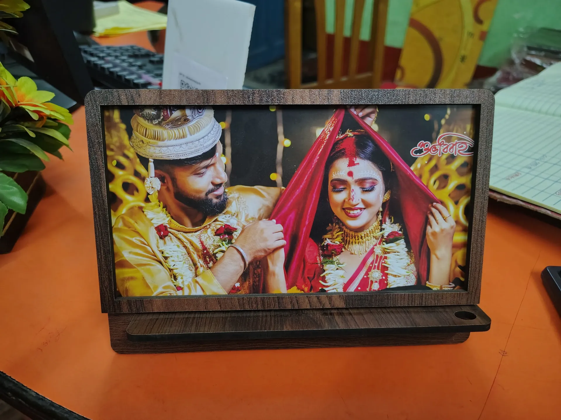 WOODEN GLASS PHOTO FRAME