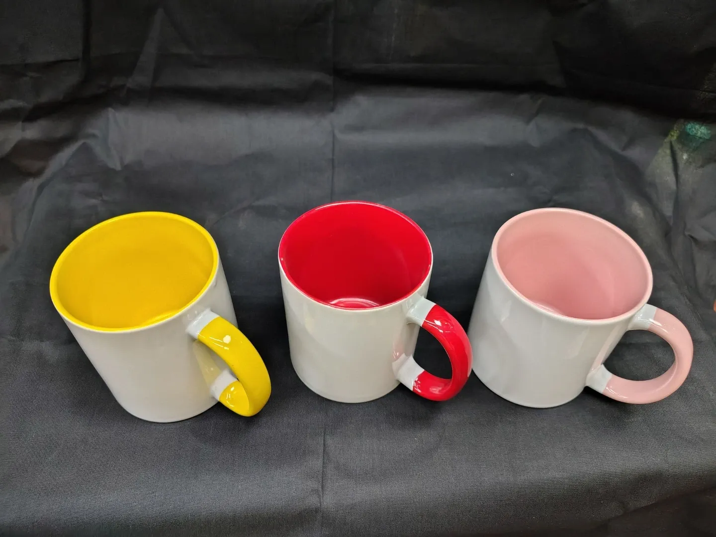 COLOUR MUG (REGULAR HANDLE)