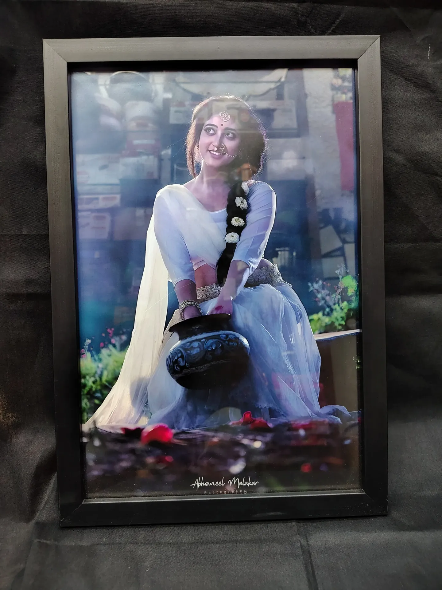 WOODEN GLASS PHOTO FRAME