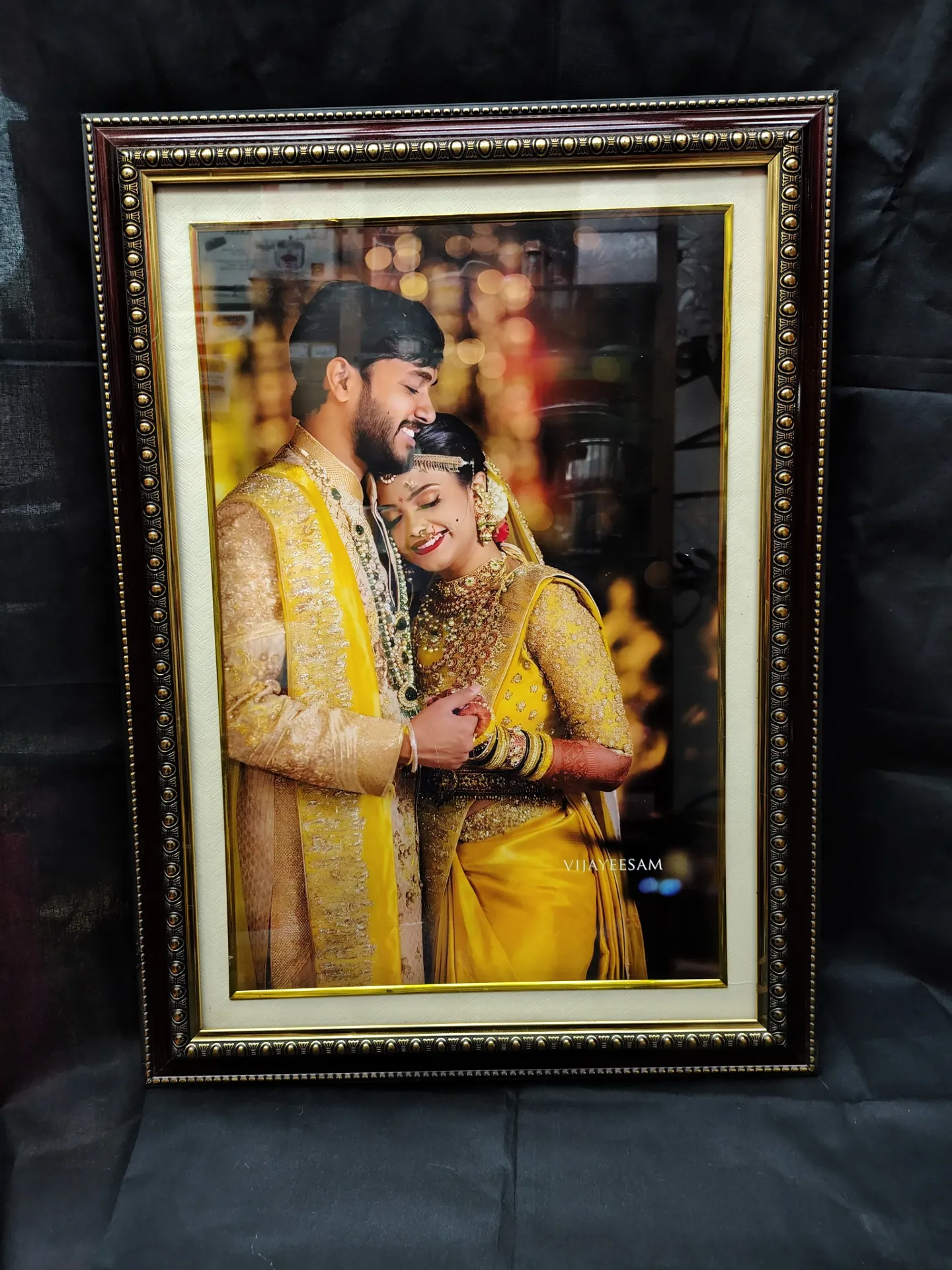 WOODEN GLASS PHOTO FRAME